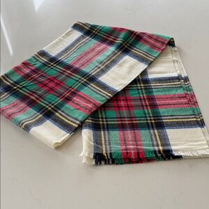 Gap Plaid Scarf with Red, Green, and Blue *New 🧣